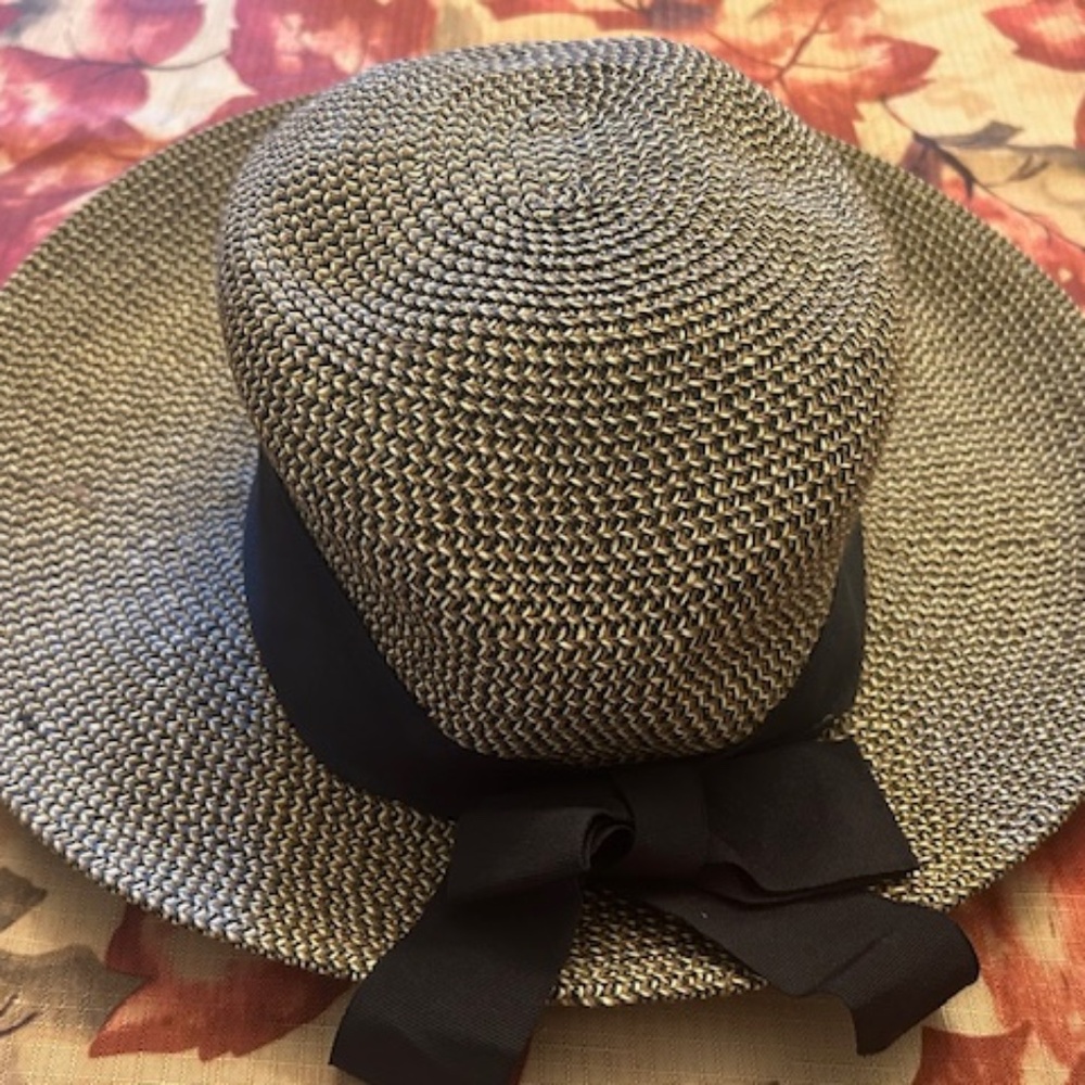 Hat - Picture 3 of 7